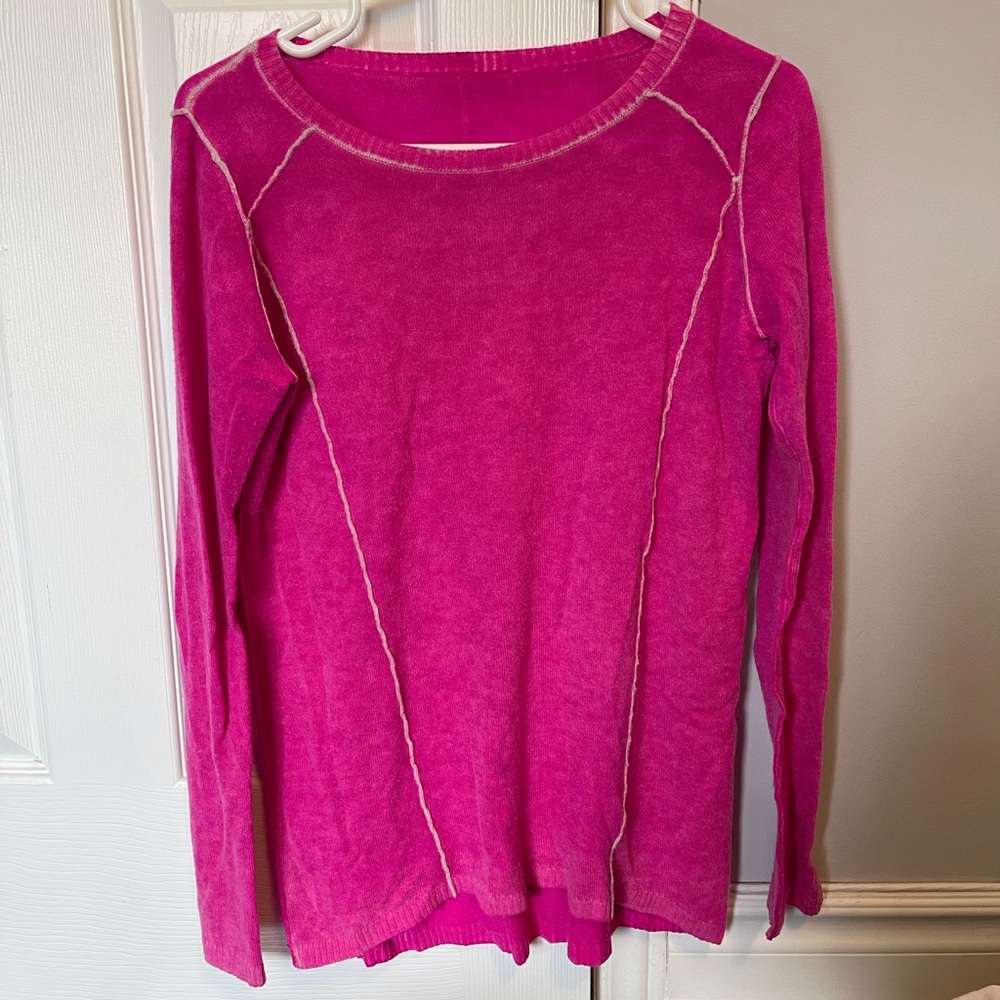 Fuchsia cashmere sweater